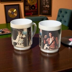 Vintage Elvis Presley The King Lives On memorial cups/mugs, 1977 DAWN collection